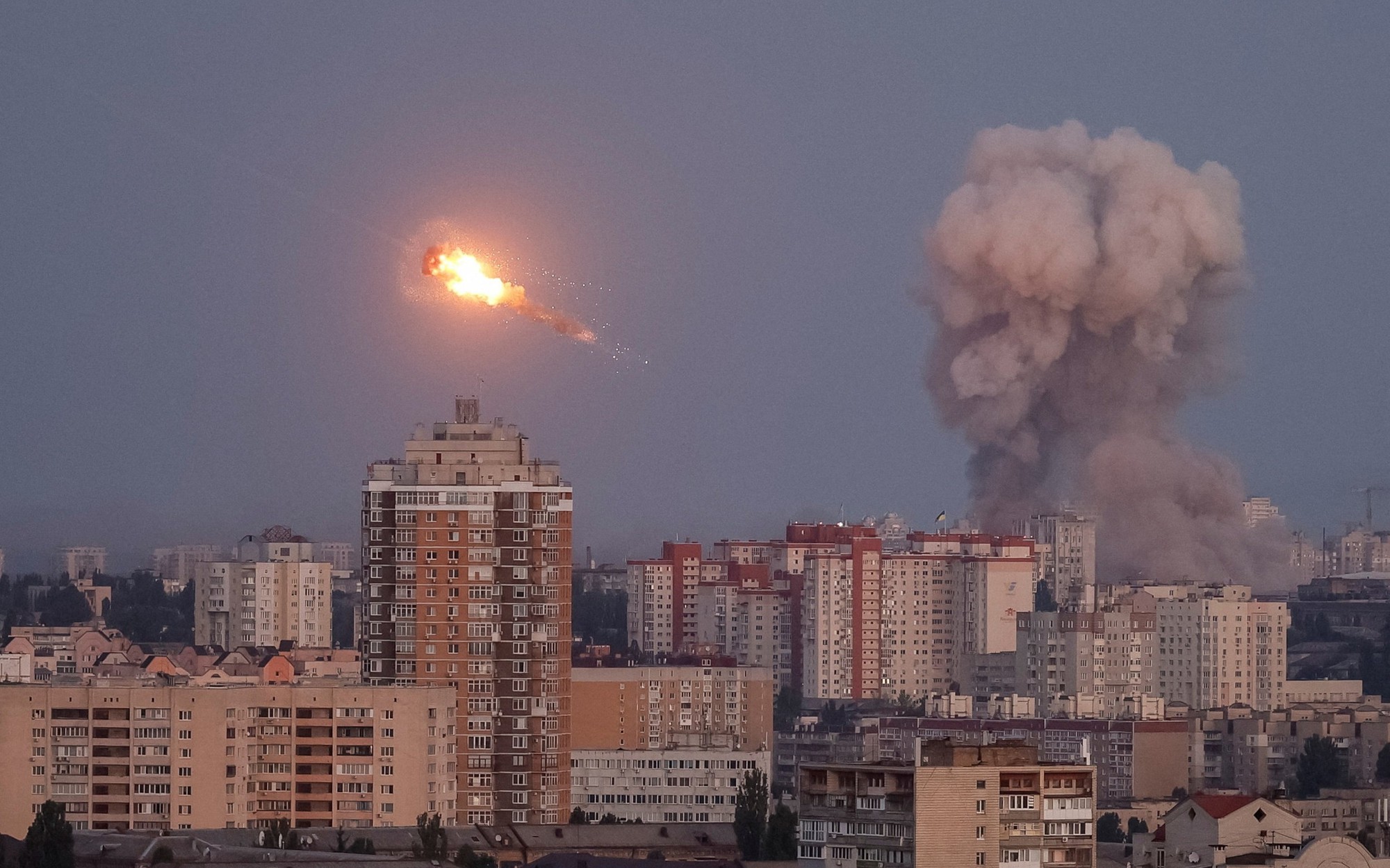 Họ luôn ở sát ông Putin, thậm chí ngủ ngay phòng kế bên: Nhóm tình báo Ukraine tiết lộ 4 danh tính ảnh 2 Họ luôn ở sát ông Putin, thậm chí ngủ ngay phòng kế bên: Nhóm tình báo Ukraine tiết lộ 4 danh tính - Ảnh 2.