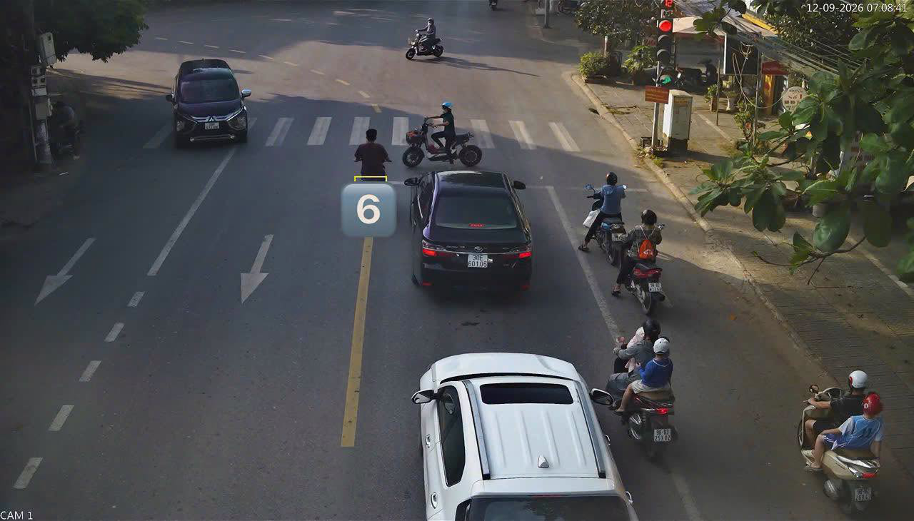 Người đàn ông 46 tuổi bị phạt nguội 10 lần tại cùng 1 địa điểm - Ảnh 1.