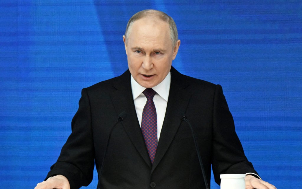 Tên lửa Nga xuyên boongke, để lộ manh mối khác thường ở Kiev - Ông Putin họp nóng về chiến dịch Dobropolye ảnh 4 Tên lửa Nga xuyên boongke, để lộ manh mối khác thường ở Kiev - Ông Putin họp nóng về chiến dịch Dobropolye - Ảnh 4.