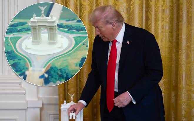 Sau “Vịnh America”, ông Trump lại muốn đổi tên một thứ quen thuộc: Ai dùng từ cũ "đều là KẺ THÙ!" ảnh 2 Sau “Vịnh America”, ông Trump lại muốn đổi tên một thứ quen thuộc: Ai dùng từ cũ "đều là KẺ THÙ!" - Ảnh 2.