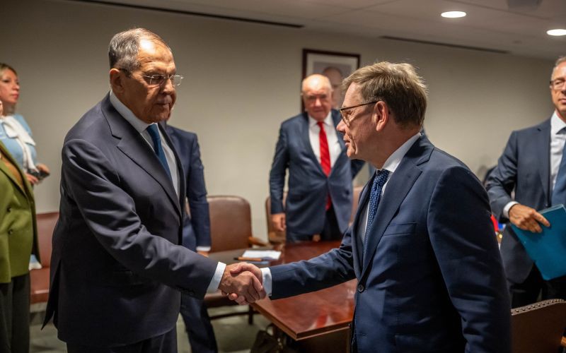 Tổng thống Putin ký sắc lệnh, loạt "ông lớn" châu Âu bị siết: “Cứ để họ sợ hãi” - Ảnh 2. Tổng thống Putin ký sắc lệnh, loạt "ông lớn" châu Âu bị siết: “Cứ để họ sợ hãi” - Ảnh 2.