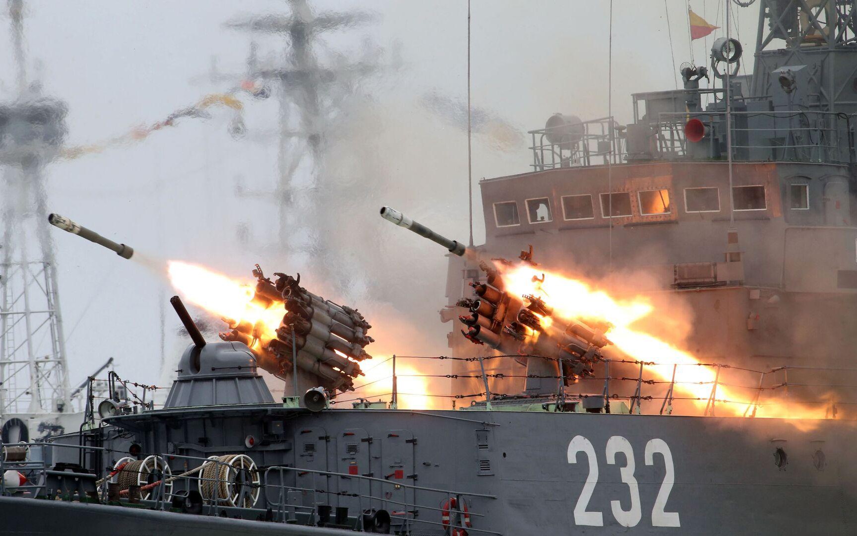 Tổng thống Putin cảnh báo NATO về Kaliningrad, thừa nhận đòn đánh của Ukraine khiến Nga mất 1% GDP ảnh 2 Tổng thống Putin cảnh báo NATO về Kaliningrad, thừa nhận đòn đánh của Ukraine khiến Nga mất 1% GDP - Ảnh 2.