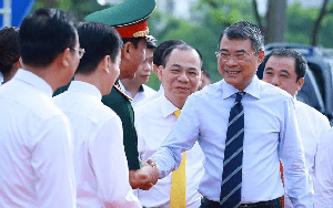 Tỷ phú Phạm Nhật Vượng mở trường học mới dạy AI ngay tại Hà Nội, tháng 8/2027 chính thức khai giảng - Ảnh 3.