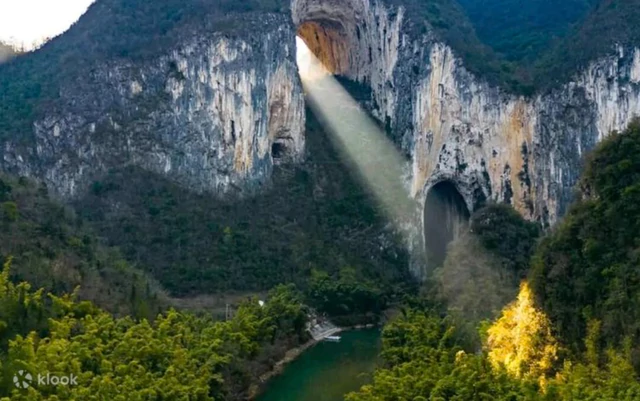 Phát hiện ngôi làng "ẩn" trong lòng núi ở nước láng giềng Việt Nam, từng có gần 100 người sống tách biệt - Ảnh 8.
