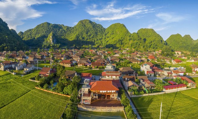Phát hiện ngôi làng có hơn 400 căn nhà cùng quay một hướng: Cách Hà Nội 180 km và được thế giới vinh danh - Ảnh 5.