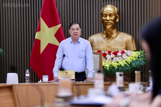Tỉnh giáp Trung Quốc nhận nhiệm vụ quan trọng của Chính phủ - Ảnh 2.
