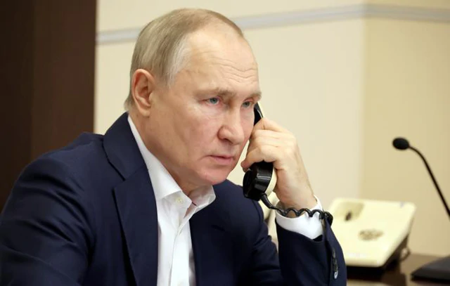 Chỉ còn 10km: Cuộc gọi tới Kremlin, tối hậu thư của ông Putin - Tổng động viên và đòn đánh khốc liệt nhất - Ảnh 1.
