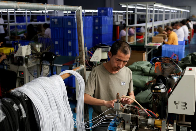 Hãy nhìn quanh căn phòng bạn đang ngồi: Trung Quốc đã âm thầm tiến xa đến mức nào? - Ảnh 2.