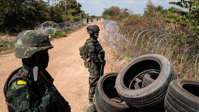 Campuchia gia cố hầm trú ẩn đối phó F-16 - Thái Lan chi đậm tiền, tung kế hoạch vũ khí mới đáng gờm - Ảnh 2.