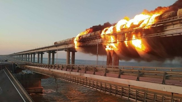 Không giới hạn: Vì sao Nga có thể mất cầu Crimea nhưng vẫn thắng trong chiến tranh - Ảnh 3.