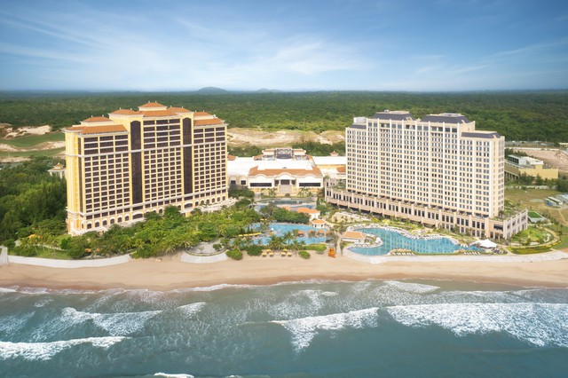 Cách TP HCM 120 km, resort hơn 4 tỷ USD của Việt Nam liên tiếp được vinh danh, bên trong có casino - Ảnh 1.