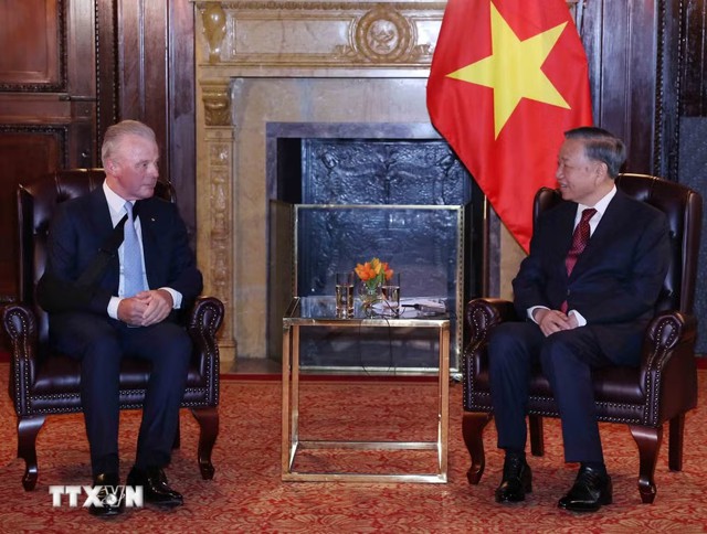 Gặp Tổng Bí thư, Chủ tịch nước, ông Tim Cook và lãnh đạo của Boeing mong muốn làm nhiều việc tại Việt Nam - Ảnh 1.