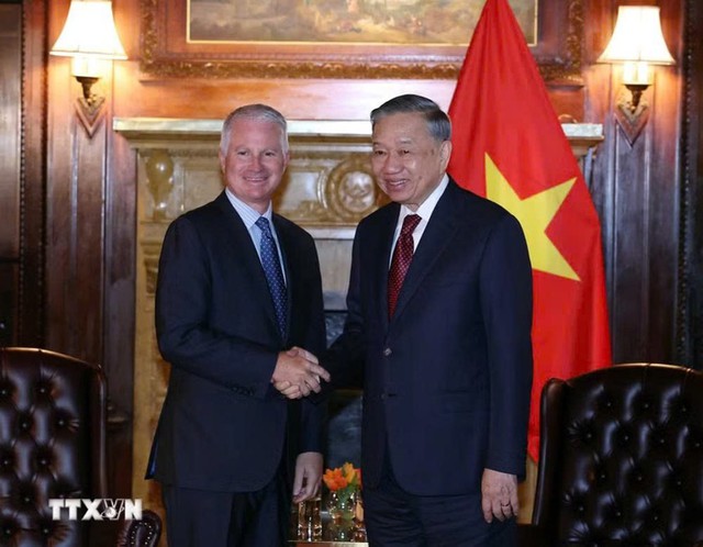 Trả lời PV Bloomberg, Tổng Bí thư, Chủ tịch nước chia sẻ mục tiêu tăng trưởng GDP trên 10% mỗi năm của Việt Nam - Ảnh 1.