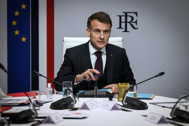 Cứ 10 trạm xăng lại xuất hiện một hiện tượng lạ, ông Macron lệnh toàn chính phủ Pháp hành động - Nga vào cuộc - Ảnh 1.