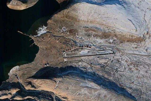 Mỹ ký thỏa thuận mới về Greenland: “Vòng vây” Nga đang siết lại? - Ảnh 2.