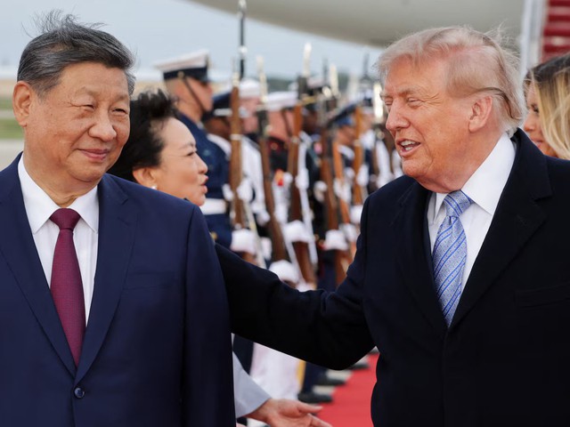 Chuyên gia 40 năm kinh nghiệm soi màn chào đón ông Tập Cận Bình của ông Trump: Nhiều chi tiết đáng chú ý - Ảnh 8.