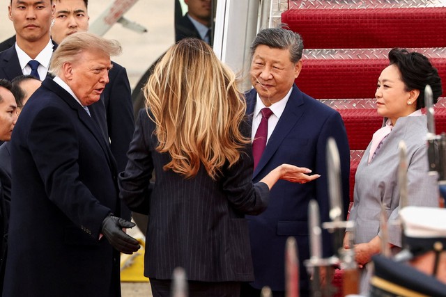 Chuyên gia 40 năm kinh nghiệm soi màn chào đón ông Tập Cận Bình của ông Trump: Nhiều chi tiết đáng chú ý - Ảnh 2.