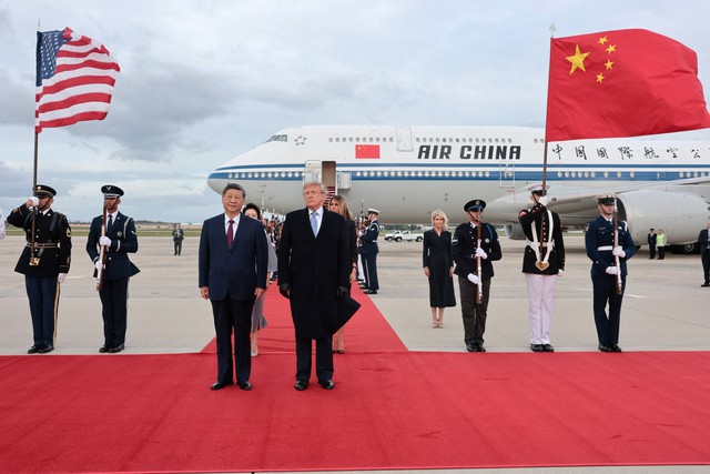 Chuyên gia 40 năm kinh nghiệm soi màn chào đón ông Tập Cận Bình của ông Trump: Nhiều chi tiết đáng chú ý - Ảnh 11.
