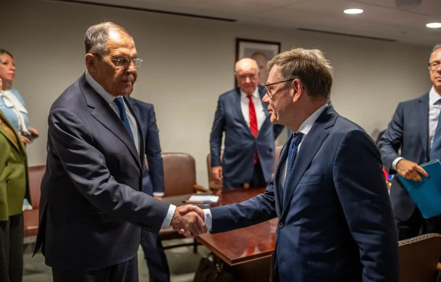 Kênh bí mật đưa Ngoại trưởng Đức tới gặp ông Lavrov: 20 phút sau, Berlin nhận cảnh báo ngay tại LHQ - Ảnh 1.