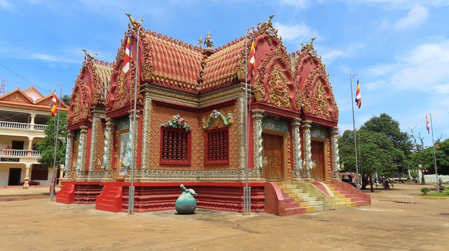 Phát hiện cây cầu kỳ lạ ở nước láng giềng Việt Nam, hằng năm "biến mất" rồi xuất hiện theo cách không ngờ - Ảnh 8.