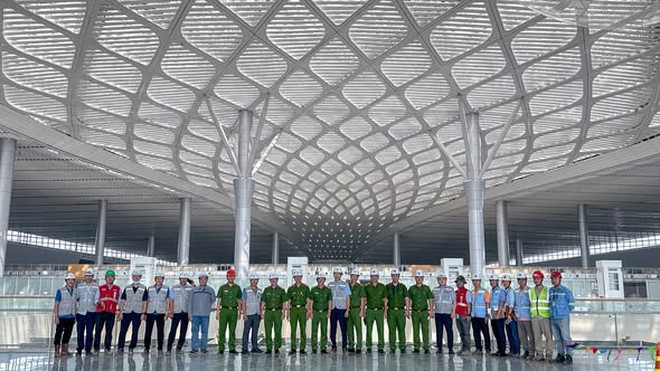 Sau khi máy bay đặc biệt xuất hiện, sân bay trẻ nhất trị giá 16 tỷ USD của Việt Nam tiếp tục 'chạy nước rút' - Ảnh 10.